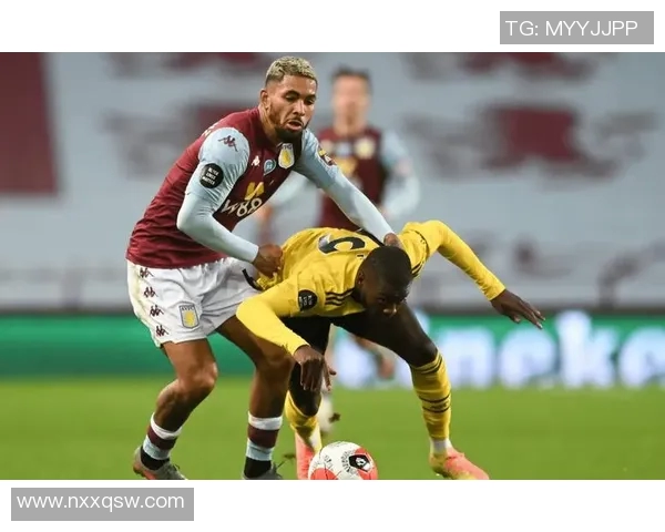 西安足球队的默契配合与战术分析探讨